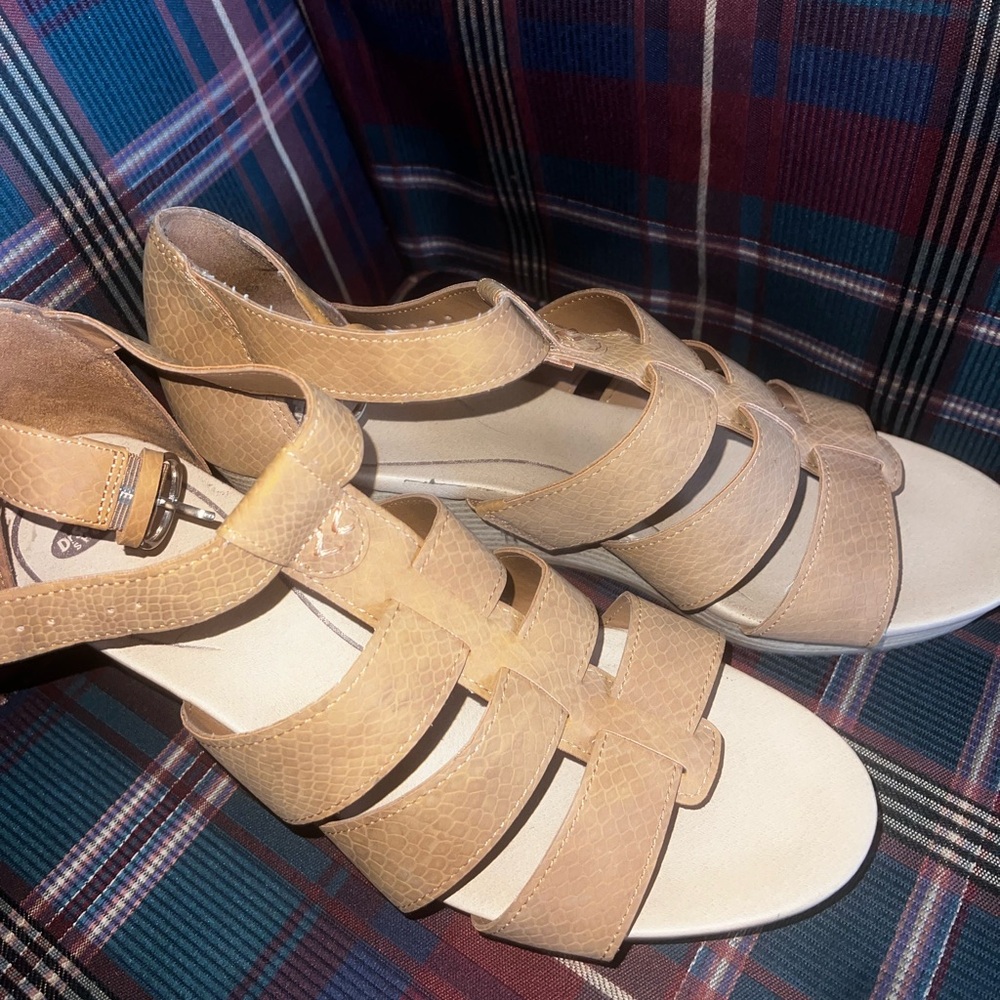 Dr Scholls wedges